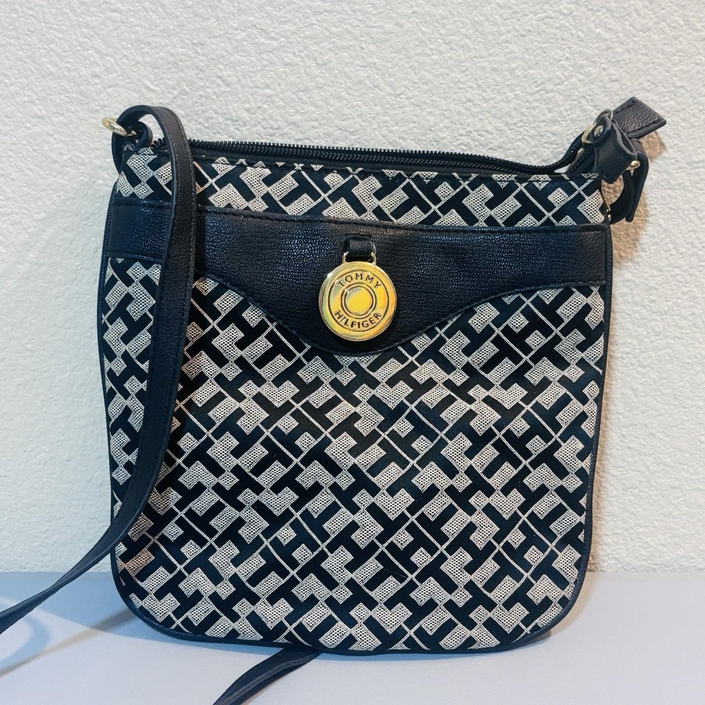 Tommy Hilfiger Gold Logo Fabric Crossbody Handbag Purse Bag Navy Blue Clean